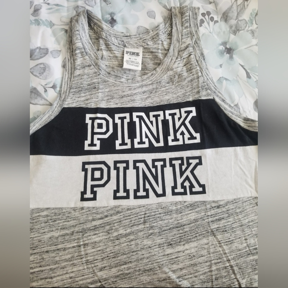 Women’s Victoria’s Secret Pink Grey Tank Top Size XS Extra Small Shirt